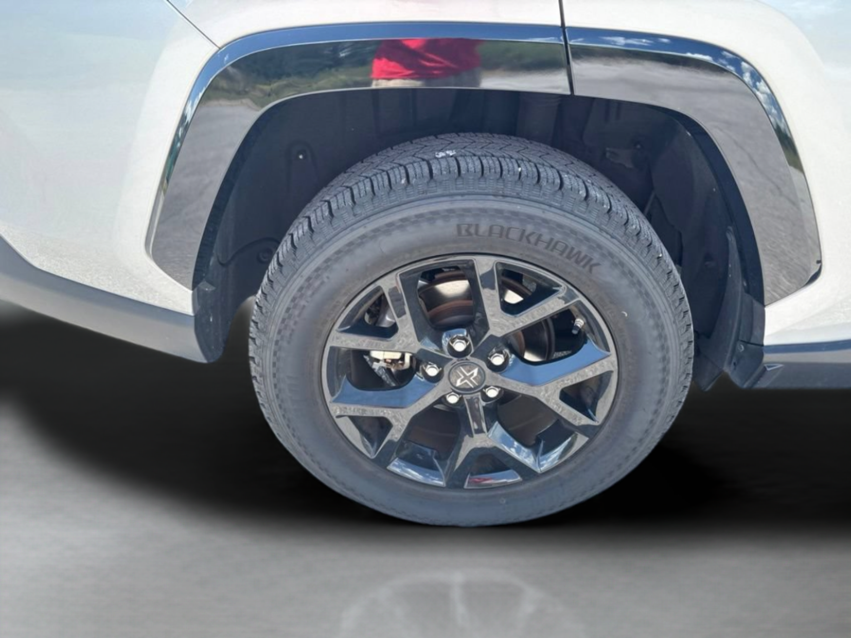 Certified 2023 Toyota RAV4 LE AWD/4WD image 34