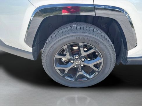 Certified 2023 Toyota RAV4 LE AWD/4WD image 34