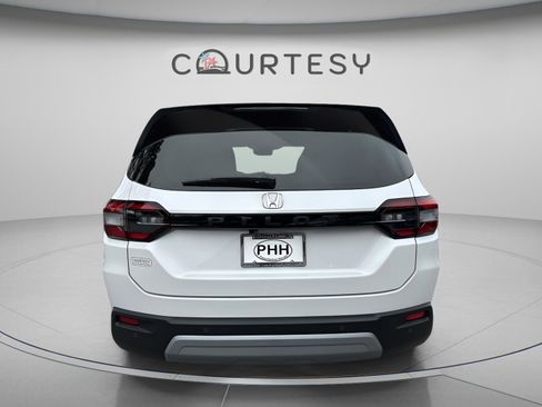 Used 2024 Honda Pilot EX-L image 6