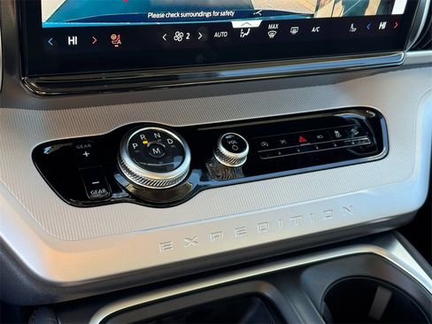 New 2025 Ford Expedition Max Active image 19