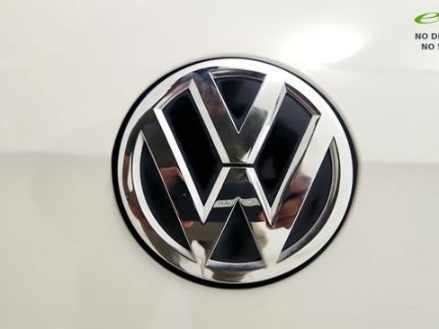 Used 2019 Volkswagen e-Golf SE w/ Driver Assistance Package FWD image 34