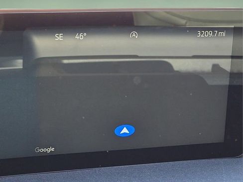 Used 2025 Ford Expedition Active image 30