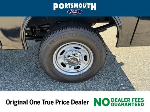New 2025 Ford F250 XL w/ XL Chrome Package image 24