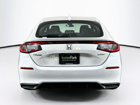 Used 2025 Honda Civic Sport image 7