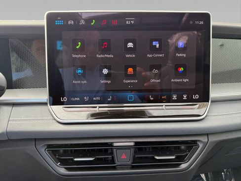 New 2026 Volkswagen Tiguan SE AWD/4WD image 14
