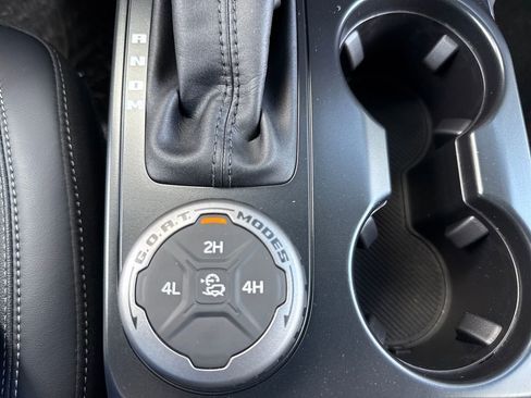 New 2025 Ford Bronco Outer Banks image 33