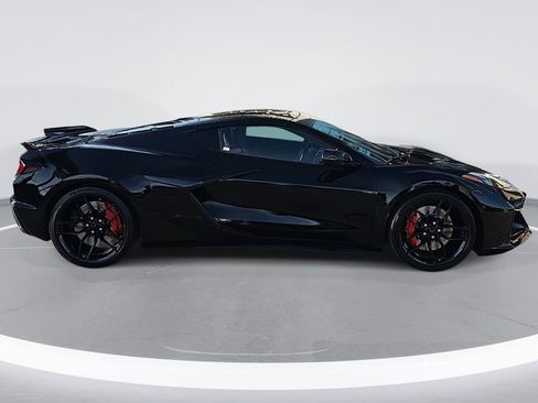New 2026 Chevrolet Corvette Z06 image 2