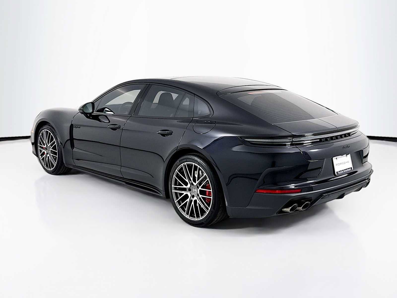 Used 2025 Porsche Panamera Turbo AWD/4WD image 3