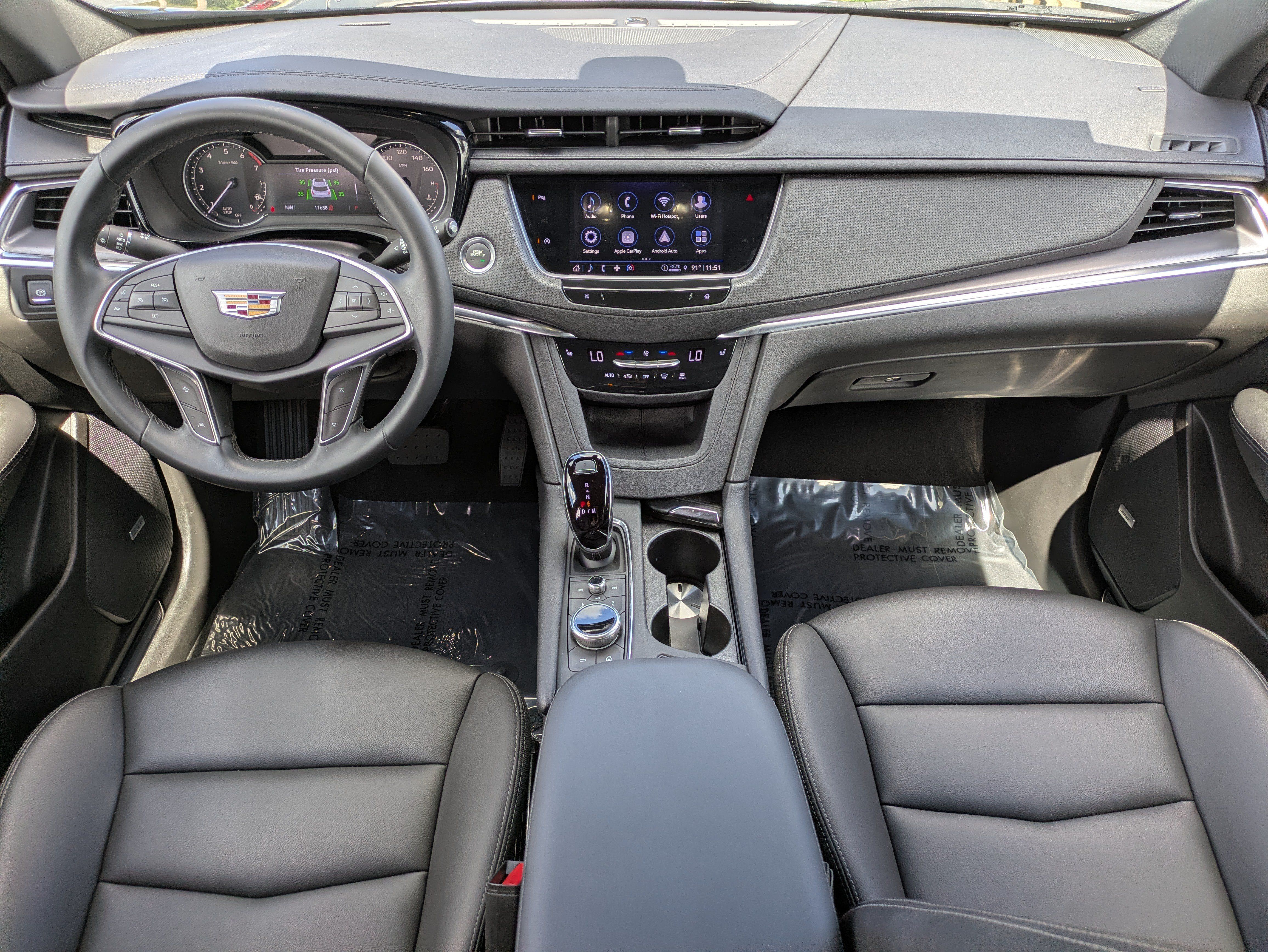 Certified 2025 Cadillac XT5 Luxury FWD image 12