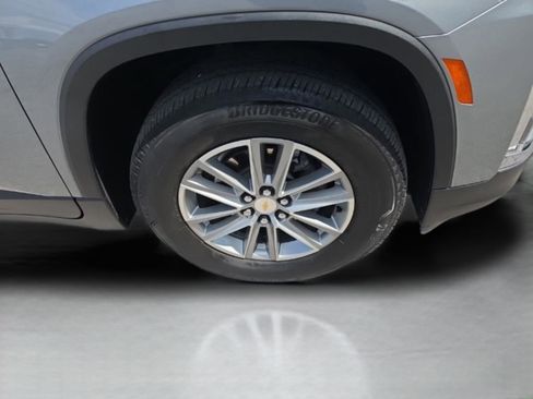 Used 2023 Chevrolet Traverse LT FWD image 37