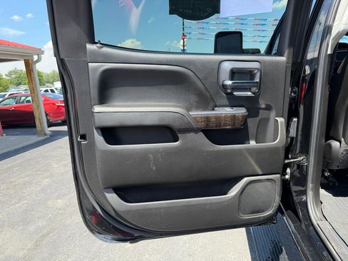 Used 2015 GMC Sierra 2500 Denali AWD/4WD image 17