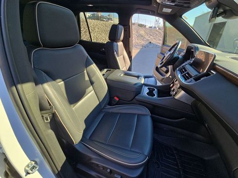 Used 2023 Chevrolet Tahoe Premier image 32