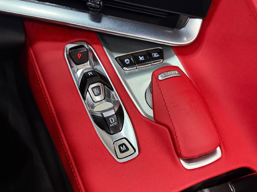 Used 2024 Chevrolet Corvette Stingray Preferred Conv w/ Z51 Performance Package RWD image 21