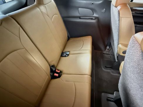 Used 2016 Buick Enclave Leather FWD image 24