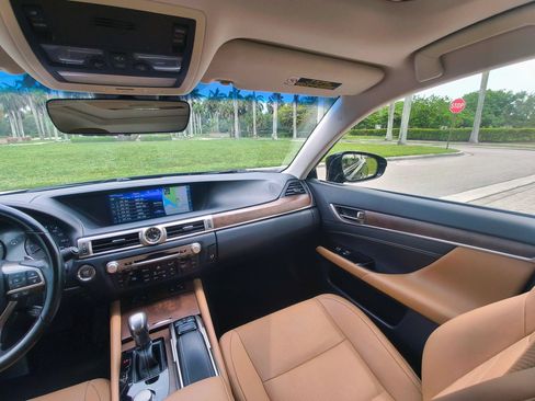 Used 2017 Lexus GS 350 w/ Preferred Accessory Package RWD image 25