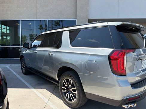 Used 2024 GMC Yukon XL AT4 w/ AT4 Premium Package AWD/4WD image 9