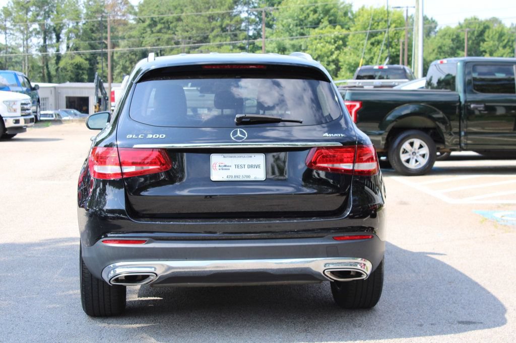 Used 2019 Mercedes-Benz GLC 300 4MATIC image 7
