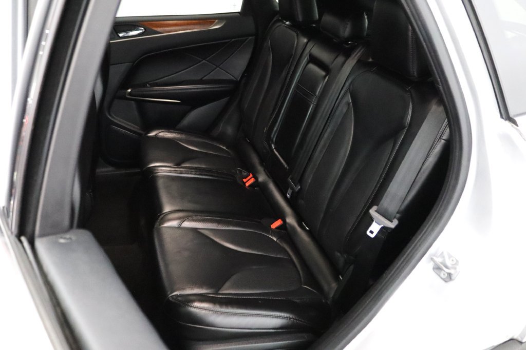 Used 2019 Lincoln MKC Select w/ Select Plus Package AWD/4WD image 12