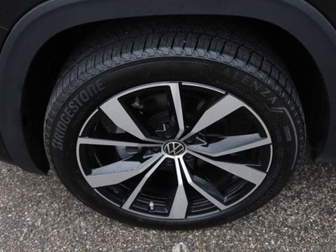 Used 2026 Volkswagen Atlas SEL Premium R-Line AWD/4WD image 15