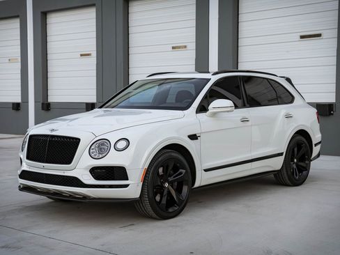 Used 2019 Bentley Bentayga image 4