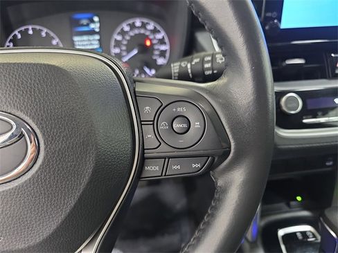 Certified 2024 Toyota Corolla Cross LE image 15