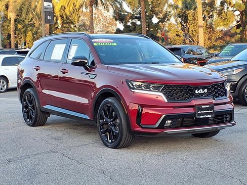 Certified 2022 Kia Sorento SX image 7
