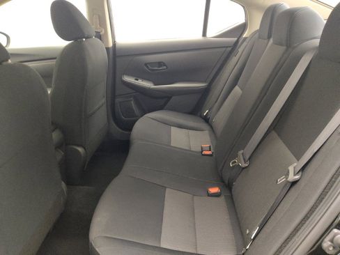 Used 2024 Nissan Sentra SV FWD image 18