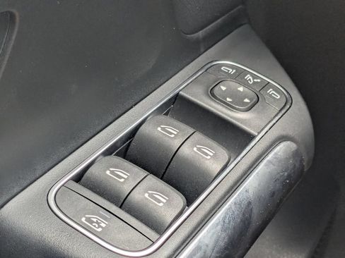Certified 2024 Mercedes-Benz GLA 35 AMG 4MATIC image 9