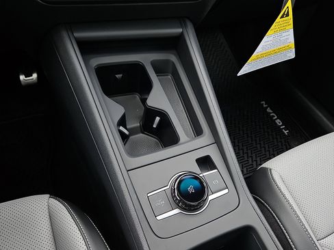 New 2026 Volkswagen Tiguan SE R-Line image 16