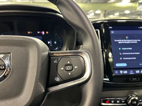 Certified 2026 Volvo XC40 B5 Plus AWD/4WD image 14