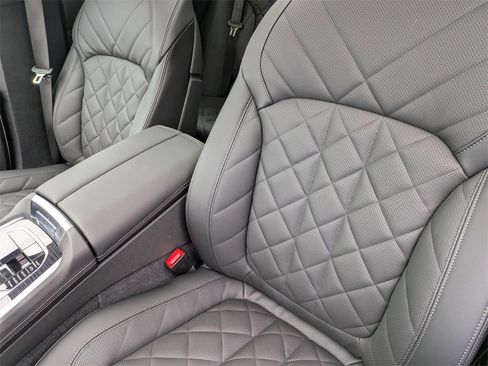 New 2026 BMW X6 xDrive40i image 16