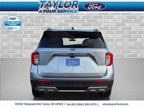 Certified 2023 Ford Explorer XLT w/ Equipment Group 202A image 4