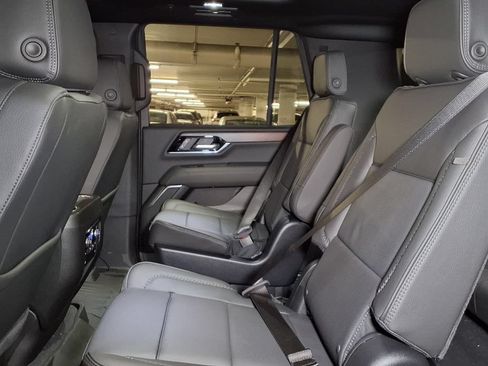 New 2026 GMC Yukon Denali w/ Sun & Power Step Package AWD/4WD image 12