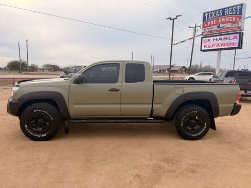 Used 2015 Toyota Tacoma 4x4 Access Cab image 8