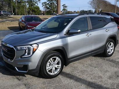 Used 2023 GMC Terrain SLE w/ Driver Convenience Package