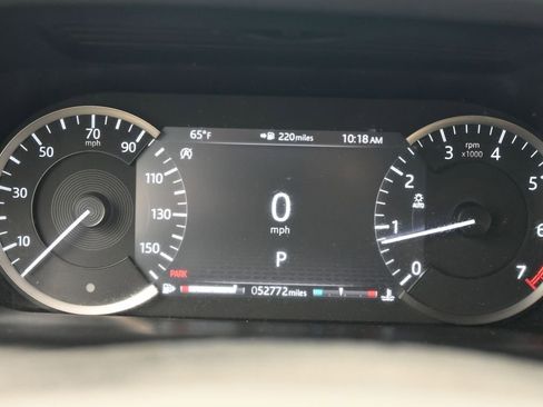 Used 2020 Land Rover Discovery Sport image 23