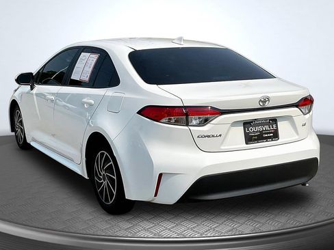Used 2023 Toyota Corolla LE FWD image 5