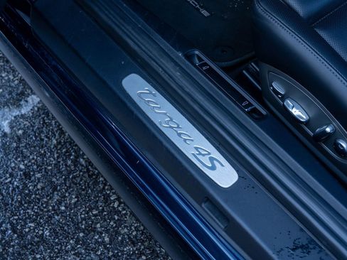 Certified 2015 Porsche 911 Targa 4S image 24
