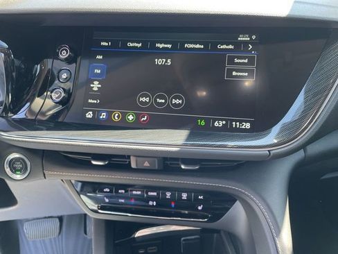 Used 2022 Buick Envision Preferred FWD image 19