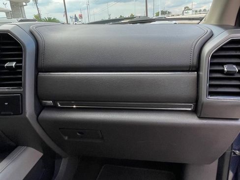 Used 2019 Ford Expedition XLT w/ Equipment Group 202A image 33