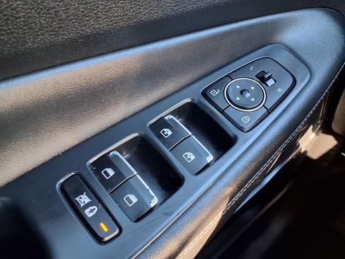 Used 2020 Hyundai Santa Fe SEL w/ Convenience + Premium Package image 11