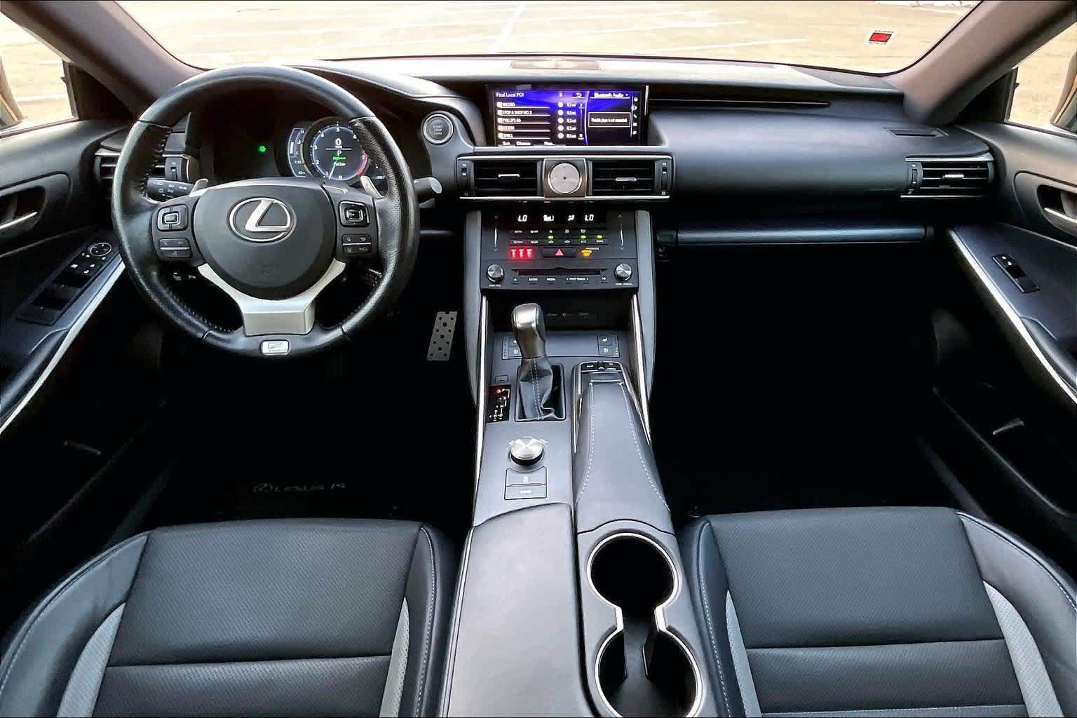 Used 2020 Lexus IS 300 F Sport w/ Blackline Edition AWD/4WD image 8