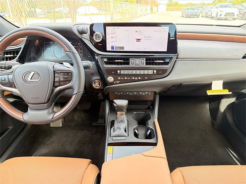 New 2025 Lexus ES 350 Ultra Luxury image 19