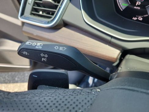 Used 2024 Audi Q5 e Premium Plus AWD/4WD image 27