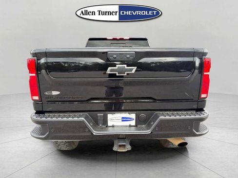 Used 2025 Chevrolet Silverado 3500 LT w/ Trail Boss Package image 5