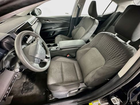 Used 2025 Toyota Camry LE FWD image 13