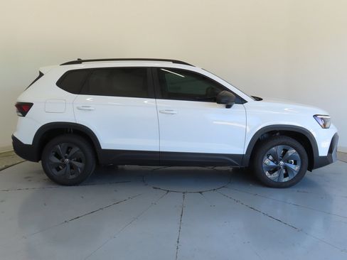 Used 2026 Volkswagen Taos S FWD image 2