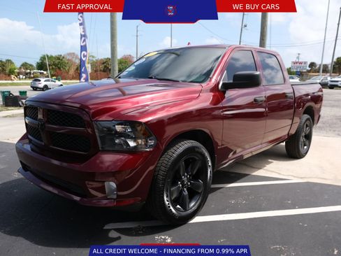Used 2017 RAM 1500 Express w/ Express Value Package RWD image 1