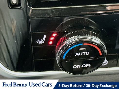 Used 2023 Nissan Rogue SL w/ SL Premium Package image 22