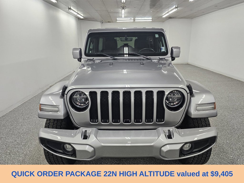 Used 2021 Jeep Wrangler Unlimited Sahara AWD/4WD image 2